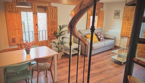 Two-Bedroom Duplex with Spa Bath