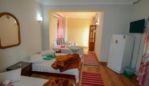 Triple Room with Private Bathroom