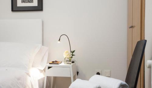 Three-Bedroom Apartment (7 Adults)