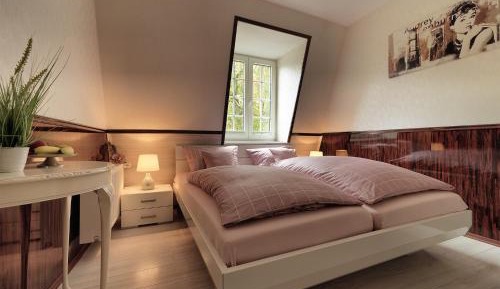 Deluxe Double Room with Bath
