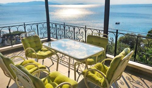 Apartment with Sea View