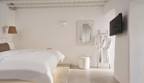  Junior Sea View Suite