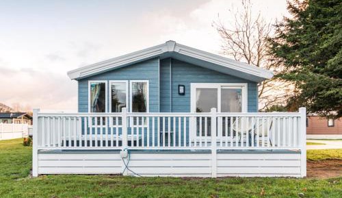 Three-Bedroom Lodge