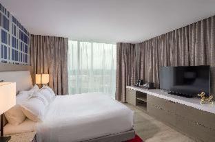 Deluxe Queen Room with Two Queen Beds - Mobility Access/Non-Smoking