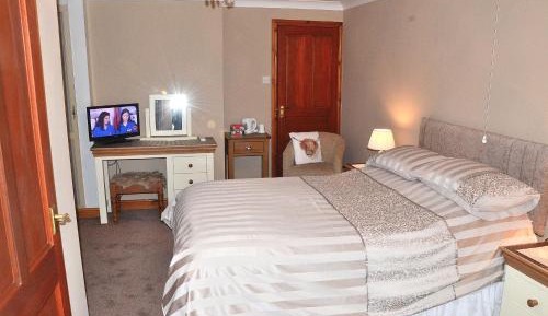 Deluxe Double Room with Shower