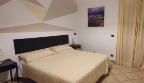 Large Double or Twin Room