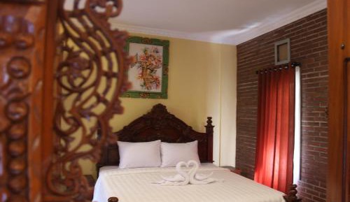 Double Room with Pool View