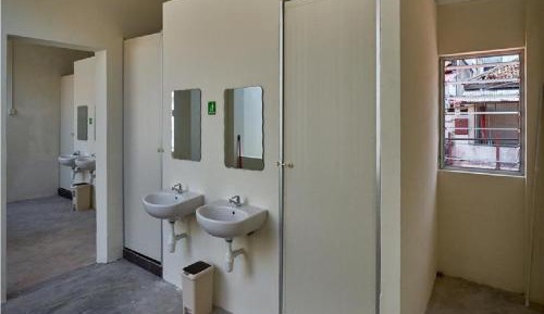 Standard Twin Room with Shared Bathroom