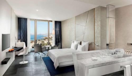 Swiss Select Sea View Room