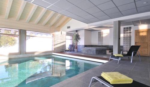 Four-Bedroom Apartment (8 Adults)