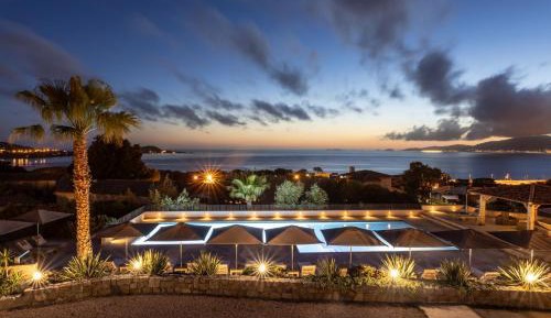 Standard Apartment with Sea View (4 Adults)