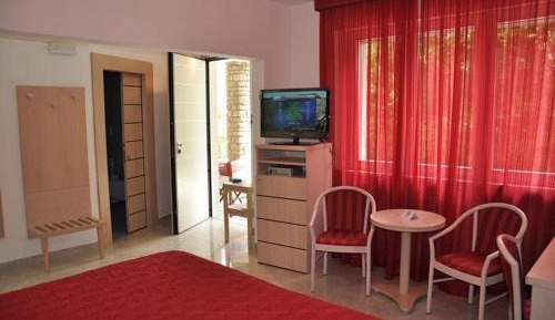 Superior Deluxe Double or Twin Room 