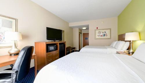 Standard Room with Two Queen Beds