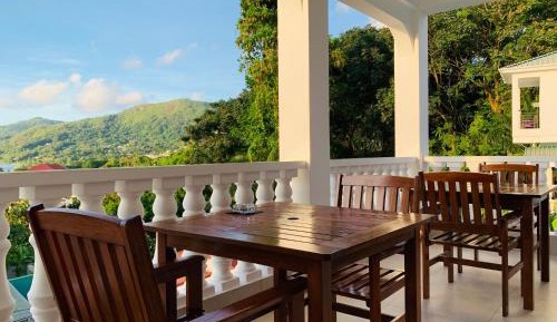 Double Room with Balcony and Sea View