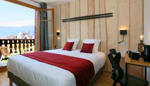 Double Room with Double bed and Sofa Bed