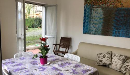 Apartment with Garden View