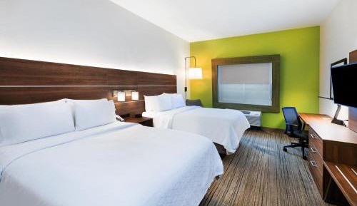 Standard Room with Two Queen Beds