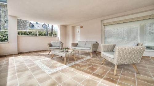 Suite with Garden View