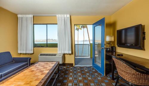 Beach Suite 2 Queen Upper Level