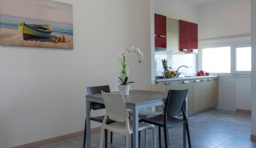 One-Bedroom Apartment (2 Adults)