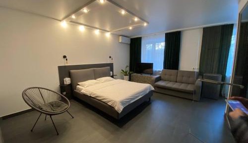King Studio with Sofa Bed