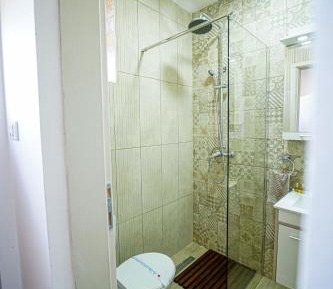 Deluxe Double Room (2 Adults + 1 Child)