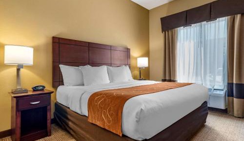 King Suite - Accessible/Non-Smoking