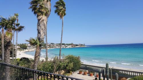 Villa - Beach Front