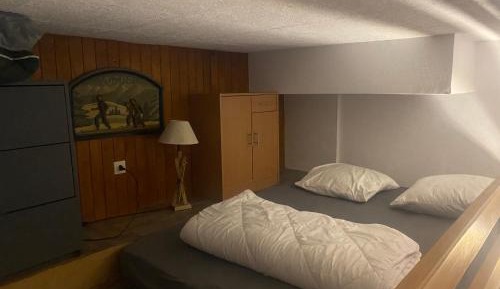 Souplex One-Bedroom Apartment