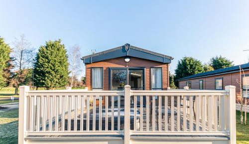 Holiday Lodge