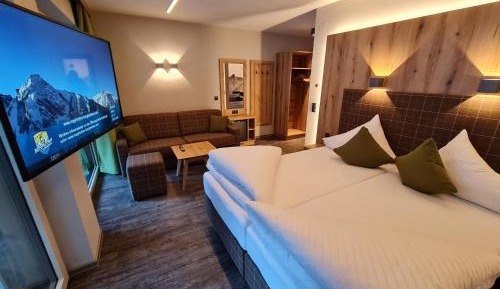 Superior Double Room with Balcony 36m2
