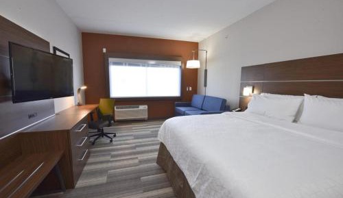 King Suite with Sofa Bed