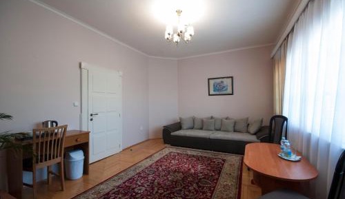 One-Bedroom Suite