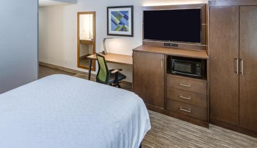 Queen Room with Two Queen Beds - Hearing Accessible/Non-Smoking