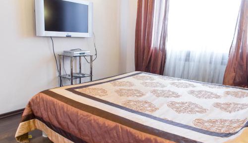 Deluxe One-Bedroom Apartment on Boulevard Lesi Ukrainki 2