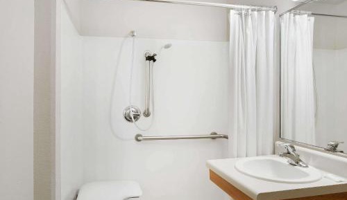 Standard Doube Room with Sofa Bed - Accessible/Non-Smoking