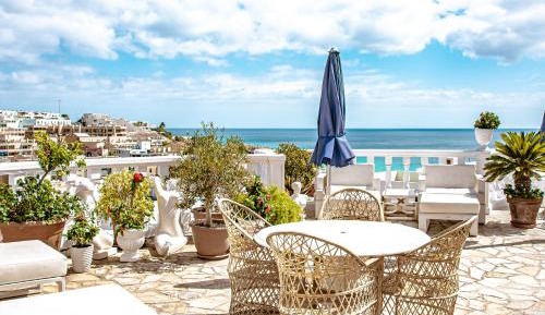 Deluxe Suite with Sea View