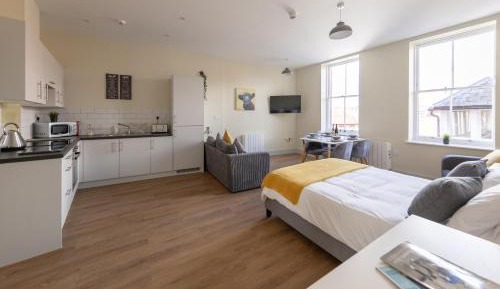 Studio Apartment