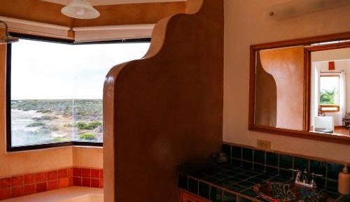 Deluxe Suite with Spa Bath