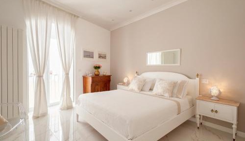 Junior Suite with Balcony