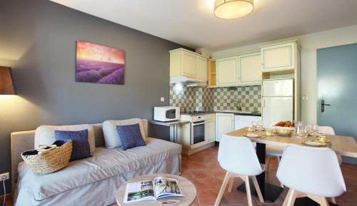Apartment (4 Adults)