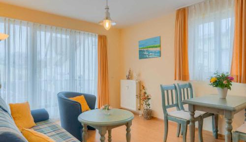 One-Bedroom Apartment with Balcony