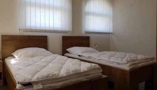 Basic Triple Room with Shared Bathroom