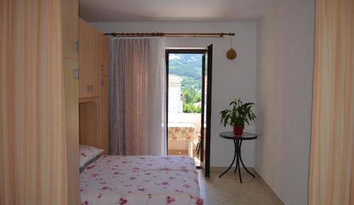 Studio with Balcony