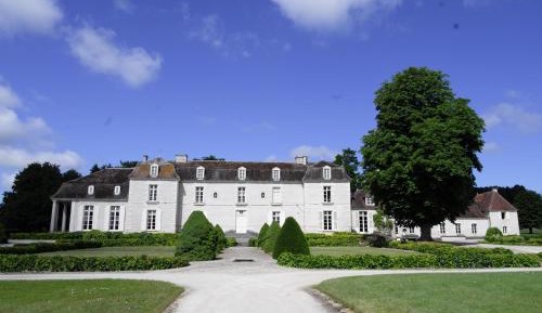 Eight-Bedroom House