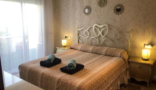 Standard Double Room with Shared Bathroom