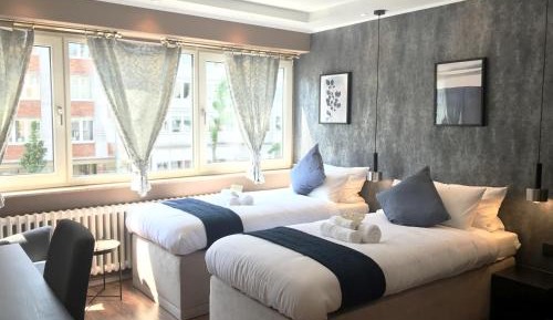 Twin Room with Shared Bathroom