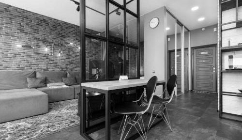 Studio Apartment with King Bed