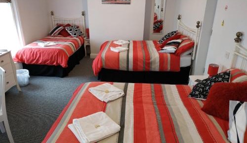 Deluxe Family Suite