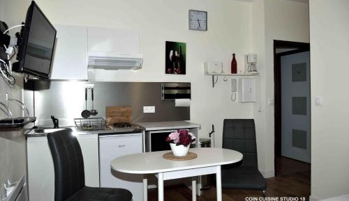 Studio Apartment